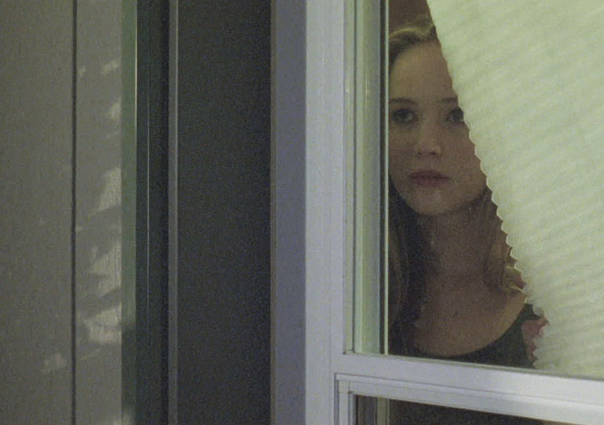 New Pics Of Jennifer Lawrence In 'House At The End Of The Street'