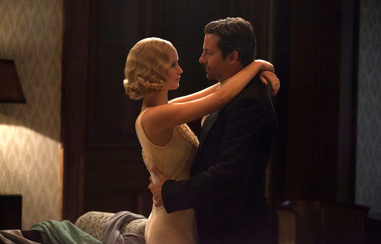 Jennifer Lawrence & Bradley Cooper in "Serena"