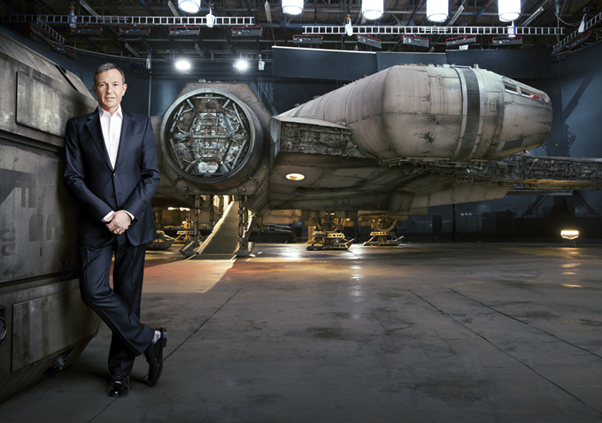 New Look At The Millennium Falcon In 'Star Wars: The Force Awakens'