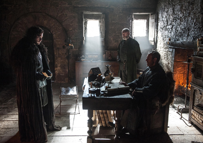 Kit Harington, Stephen Dillane & Liam Cunningham in "Game of Thrones" Season 5