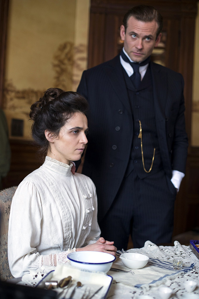 The Knick Season 2, Episode 1, Ten Knots