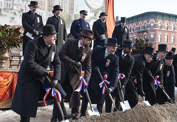 The Knick Season 2, Episode 1, Ten Knots