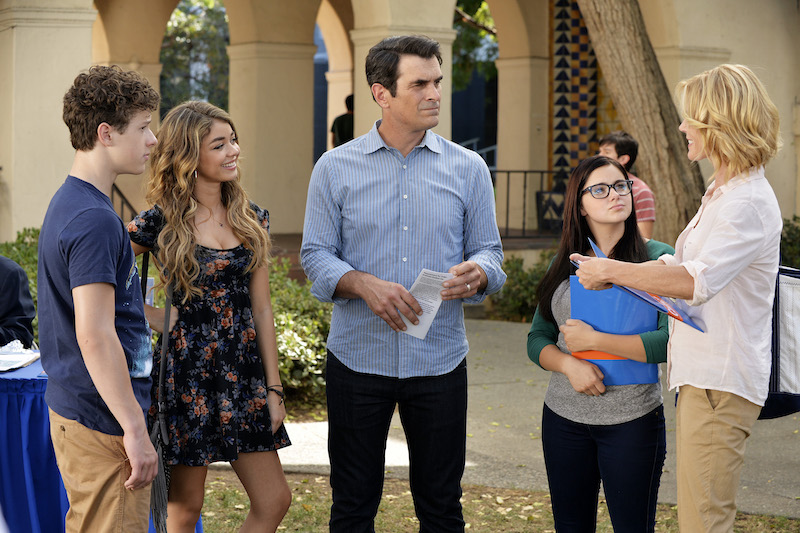 Sarah Hyland, Ty Burrell & Julie Bowen in "Modern Family" Season 6