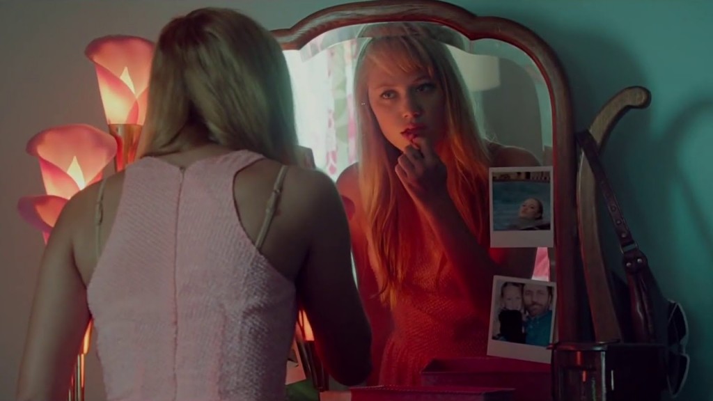 It Follows Maika Monroe