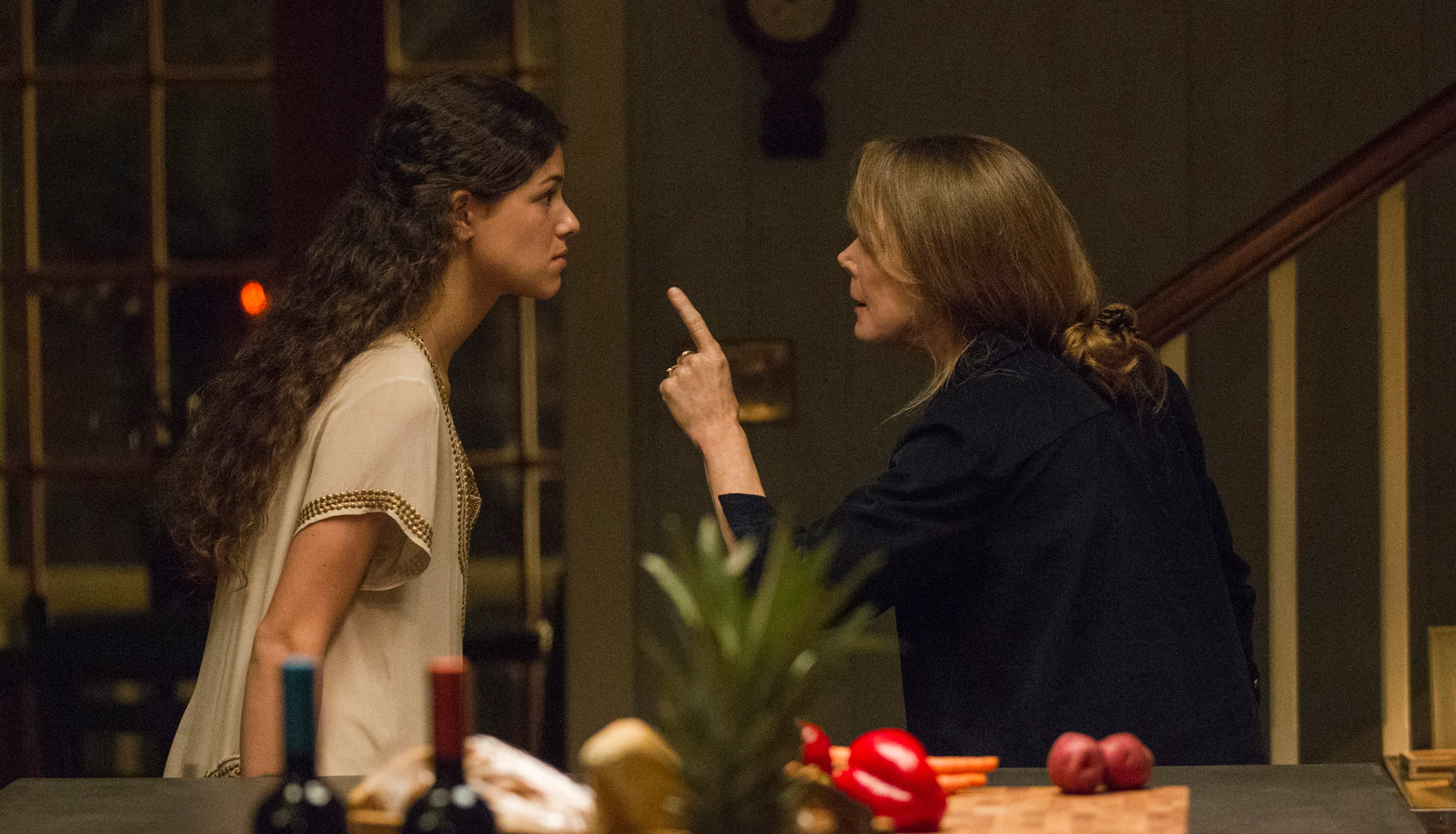 Bloodline_206_Unit_00181RC1