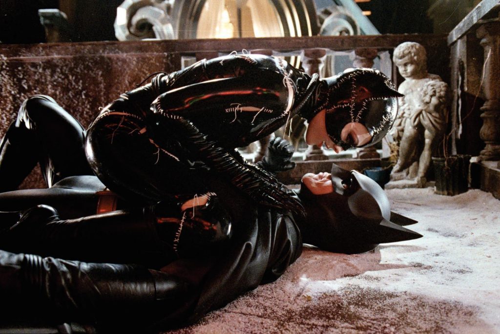 batman-returns-michael-keaton-michelle-pfeiffer