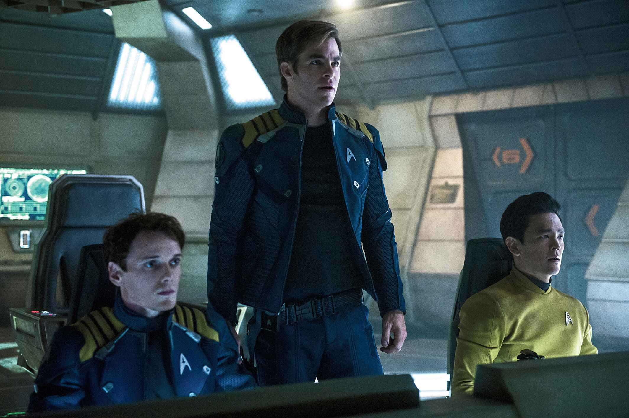 star-trek-beyond-ff_justinlin-kirk_2