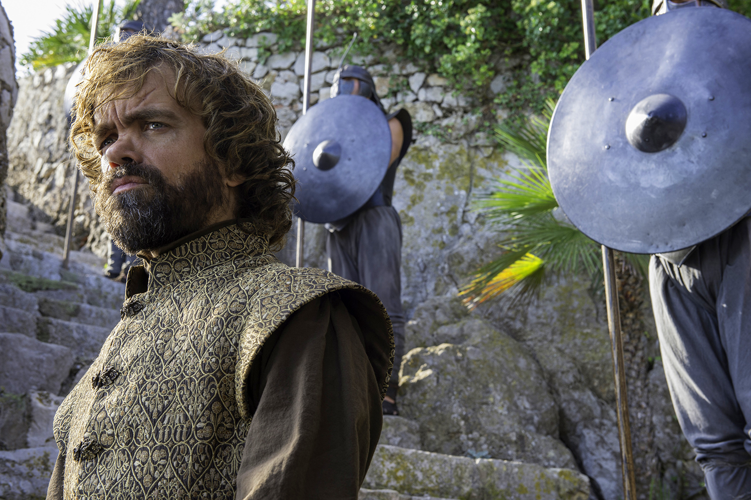 GAME OF THRONES SEASON 6- EPISODE 4 Book Of The Stranger 3
