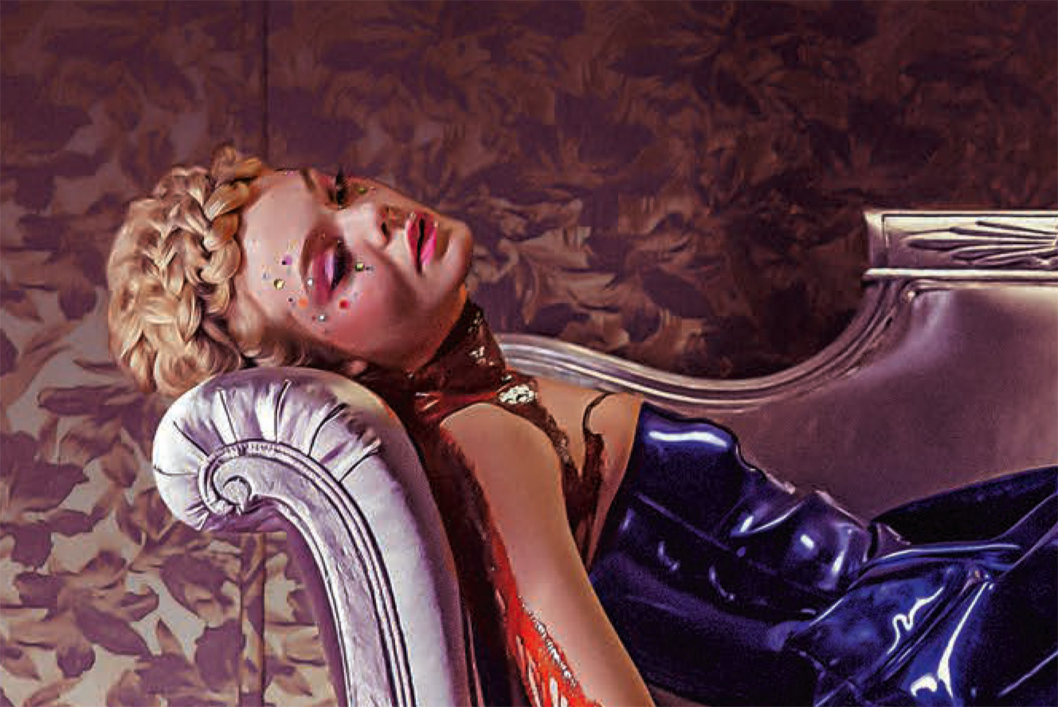 Nicolas Winding Refn’s ‘The Neon Demon’ Dated For June 24th; Running Time & New Photos Revealed