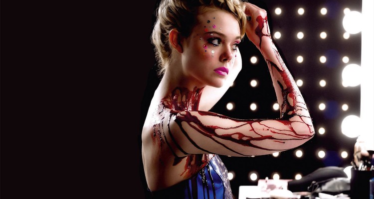 Cannes Review Nicolas Winding Refns Spectacular Gross And Delicious The Neon Demon With Elle 