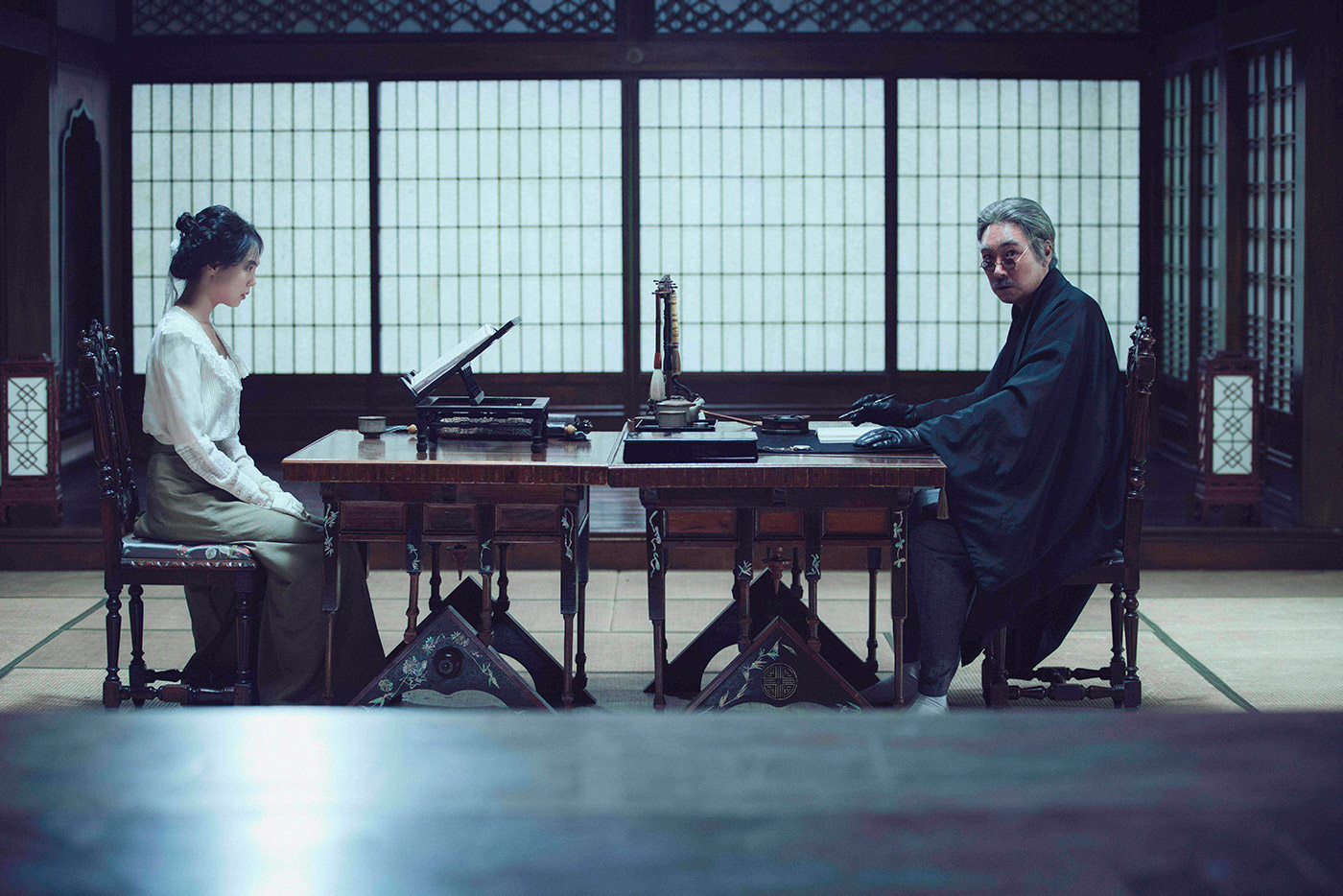 Watch: Wicked & Wonderful New Trailer For Park Chan-Wook’s ‘The Handmaiden’ 1