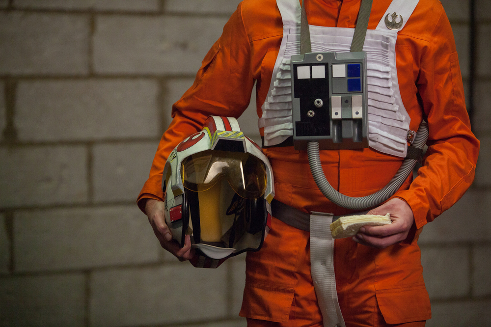 Review: 'Elstree 1976' Is A Fascinating Look At The Costs Of Fame