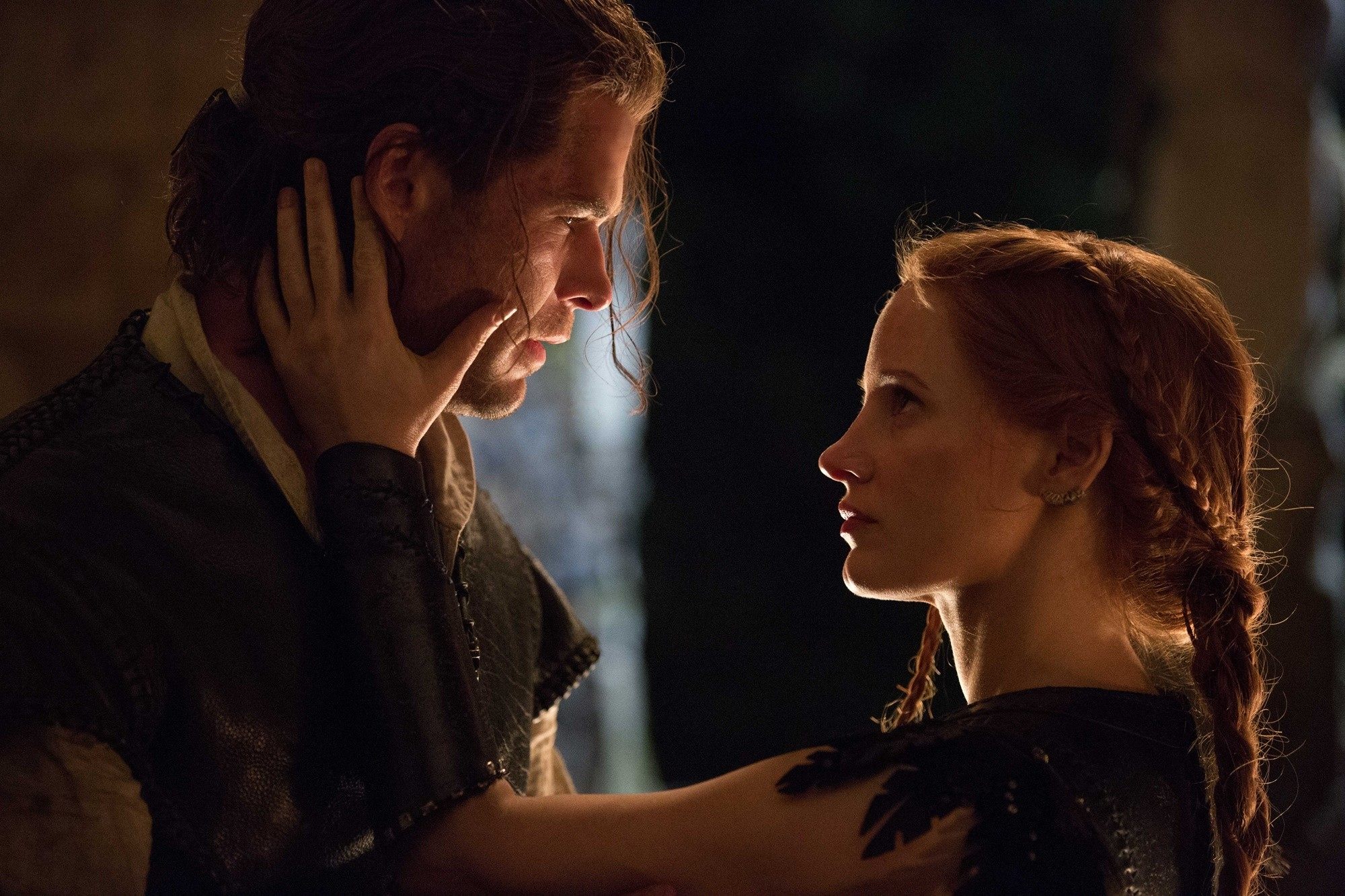 Review: 'The Huntsman: Winter's War' Starring Chris Hemsworth, Jessica Chastain, Emily Blunt & Charlize Theron 3