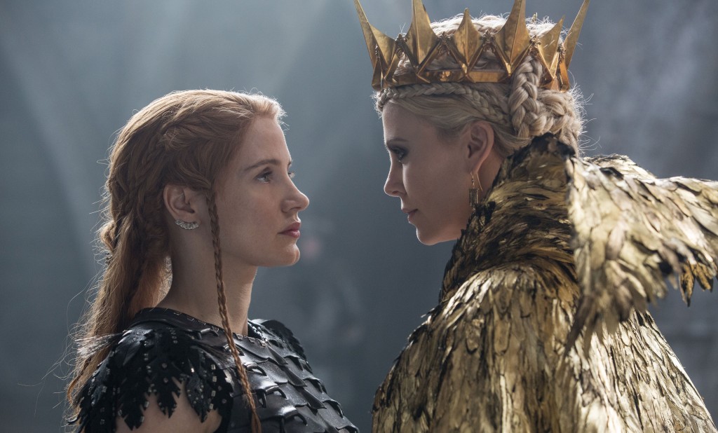 Review: 'The Huntsman: Winter's War' Starring Chris Hemsworth, Jessica Chastain, Emily Blunt & Charlize Theron 2