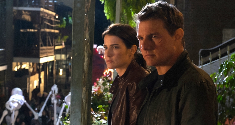 Tom Cruise Is Back In Action In First Trailer For 'Jack Reacher: Never Go  Back' [Watch]