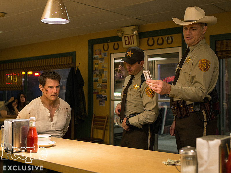 tom-cruise-1-800-jack-reacher-never-go-back