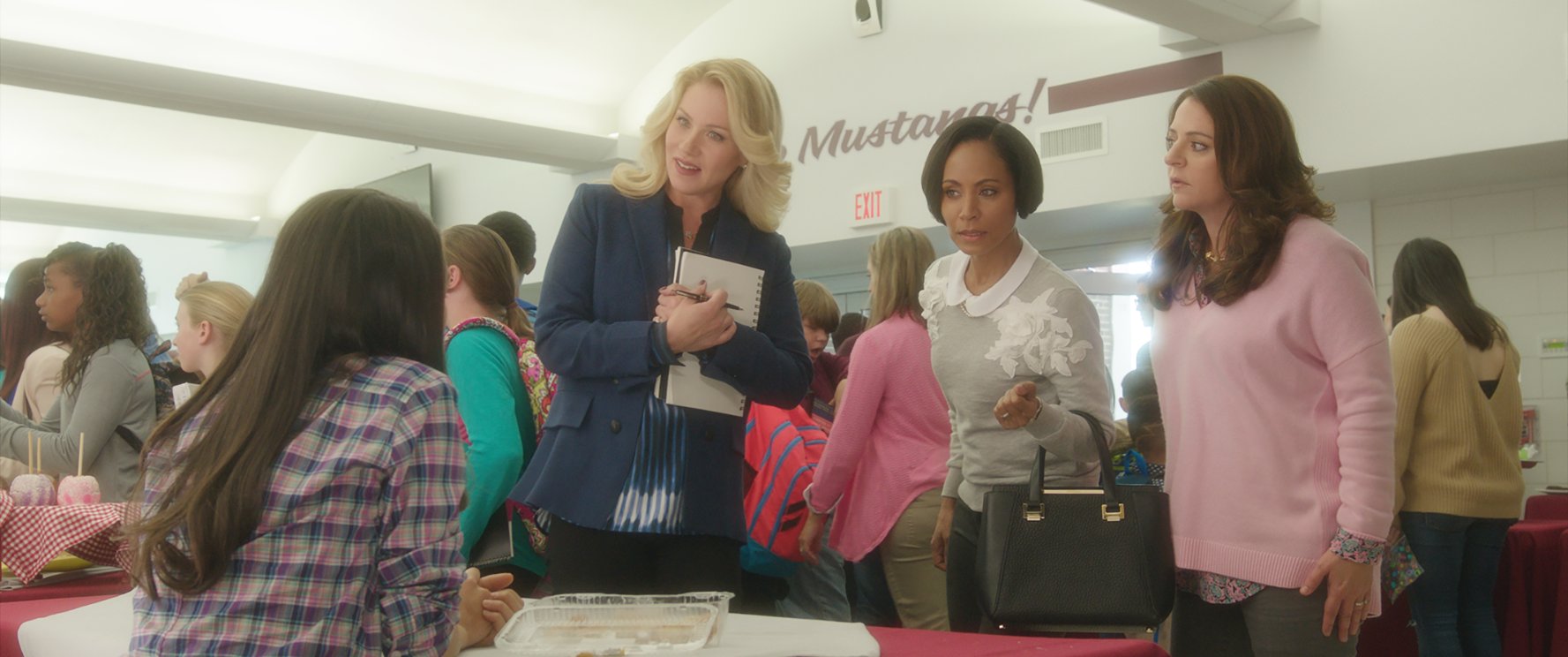 Jada Pinkett Smith, Christina Applegate, and Annie Mumolo in Bad Moms (2016)