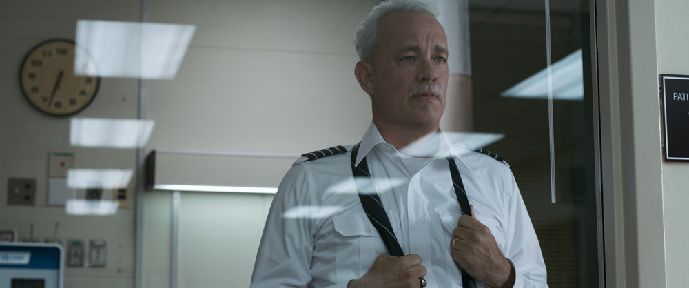 Sully-clint-eastwood-tom-hanks-USP-T1-0013r