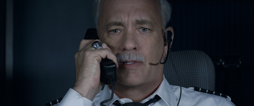 Sully-clint-eastwood-tom-hanks-USP-T1-0017r