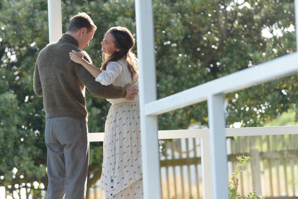 the-light-between-oceans-michael-fassbender-alicia-vikander-rachel-weisz-LBO-04829_1400