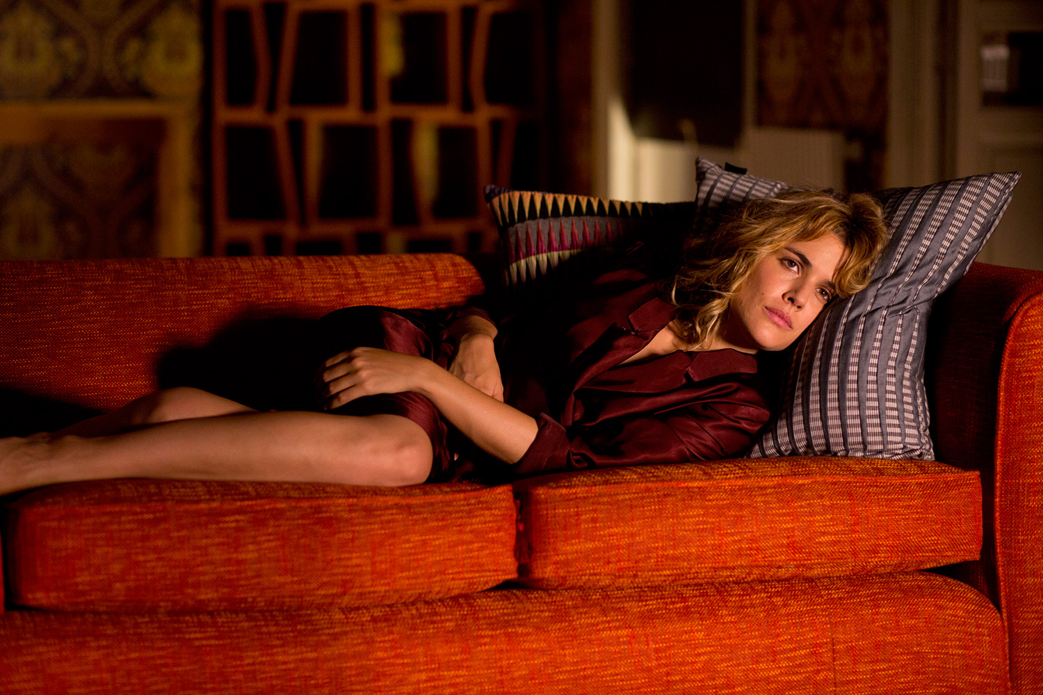 Julieta_Adriana-Ugarte-as-Earlier-Julieta-Photo-by-Manolo-Pavón,-Courtesy-of-Sony-Pictures-Classics