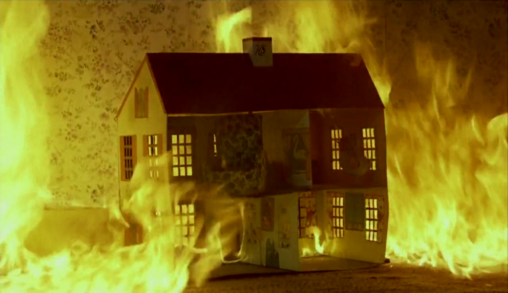 BL DOLLS HOUSE