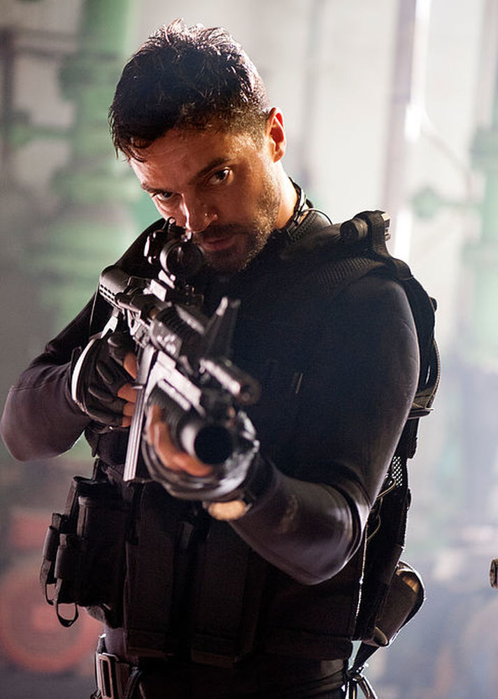 dominic-cooper-stratton