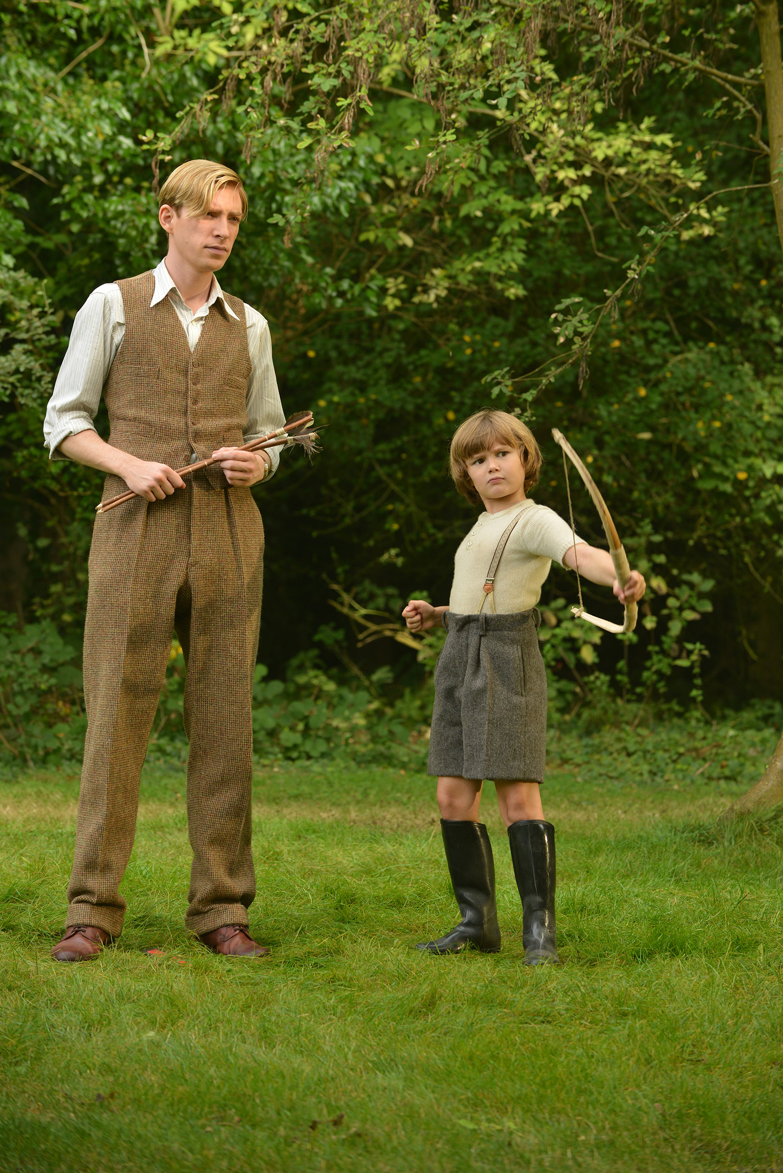 milne-domhnall-gleeson