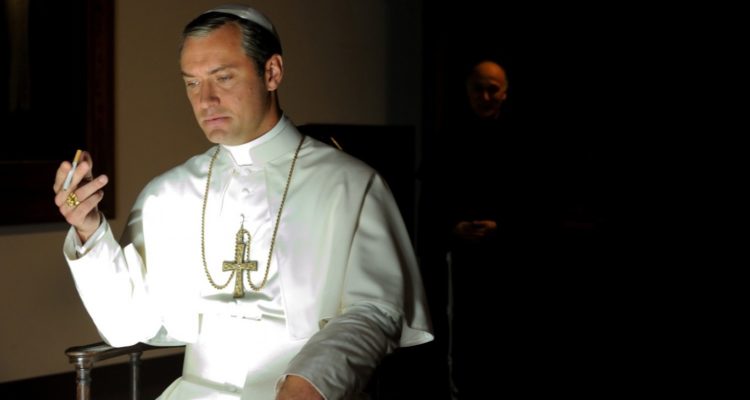 Daisy planer gå Paolo Sorrentino Already Working On 'The Young Pope' Season 2