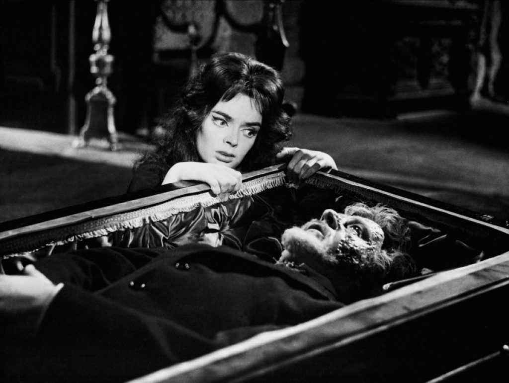 black-sunday-bava-Barbara-Steele-Black20Sunday-g