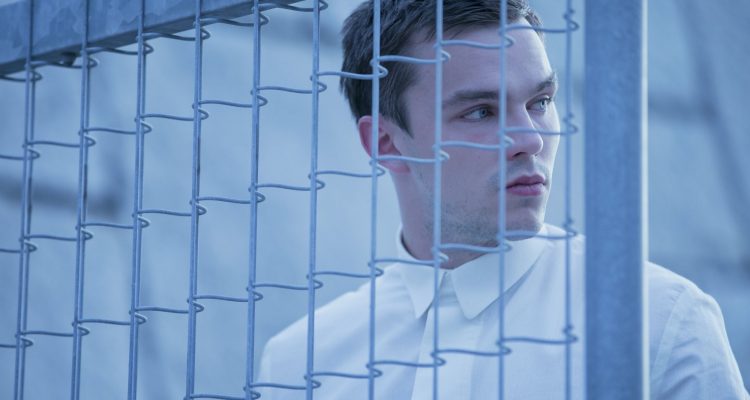 equals-nicholas-hoult