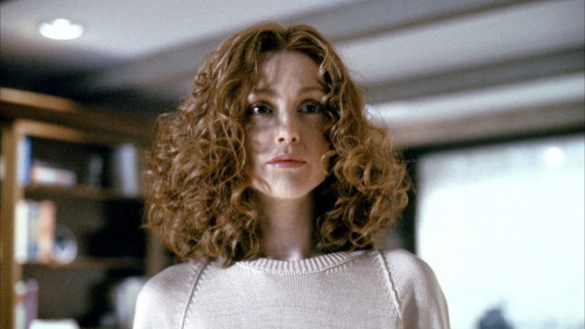 safe-julianne-moore