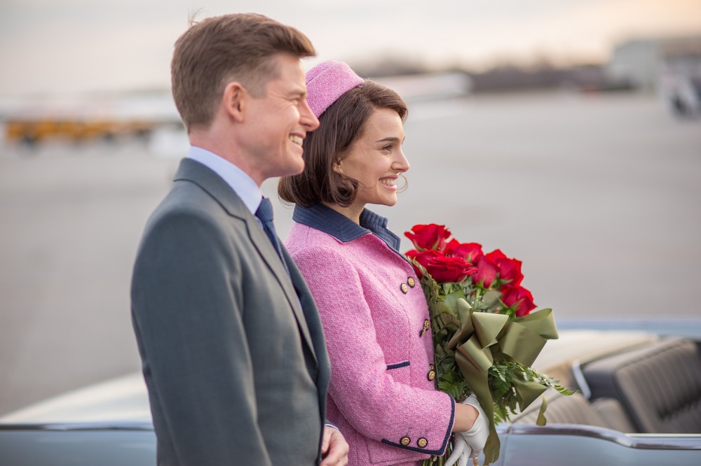 Caspar Phillipson as "John Fitzgerald Kennedy" and Natalie Portman as "Jackie Kennedy" in JACKIE. Photo by William Gray. © 2016 Twentieth Century Fox Film Corporation All Rights Reserved