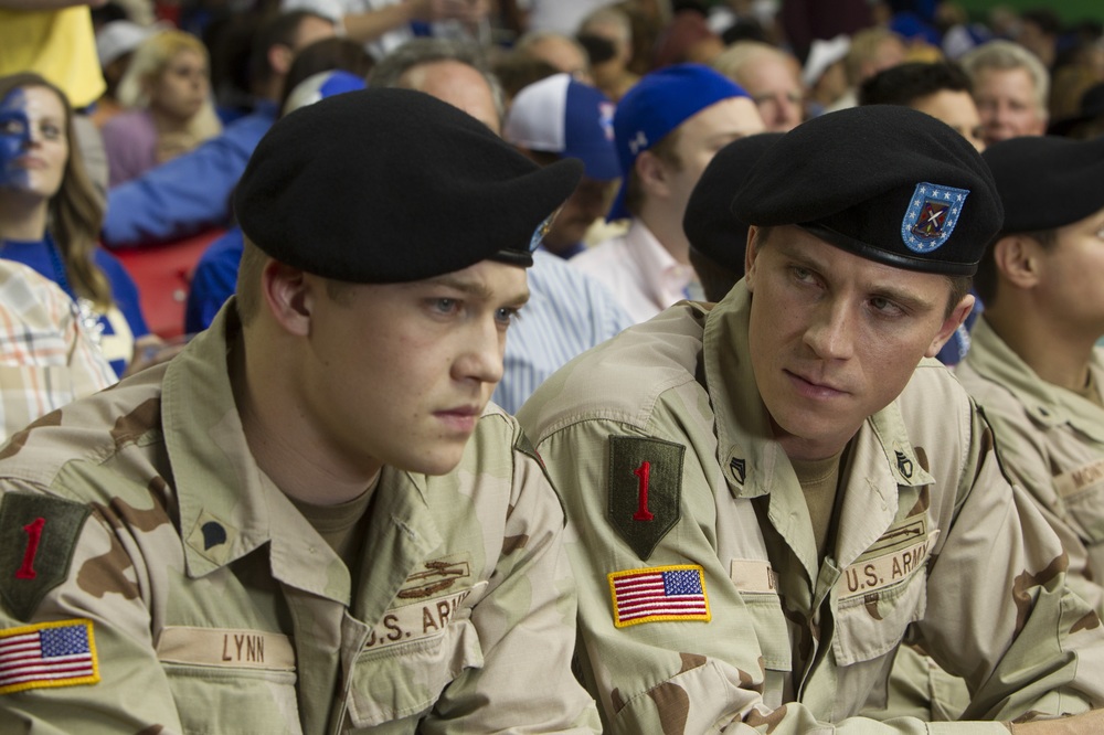 1289347 - BILLY LYNN'S LONG HALFTIME WALK