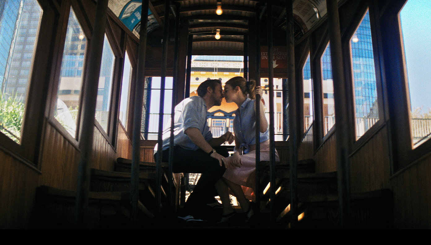 lalaland-ryan-gosling-emma-stone-kiss