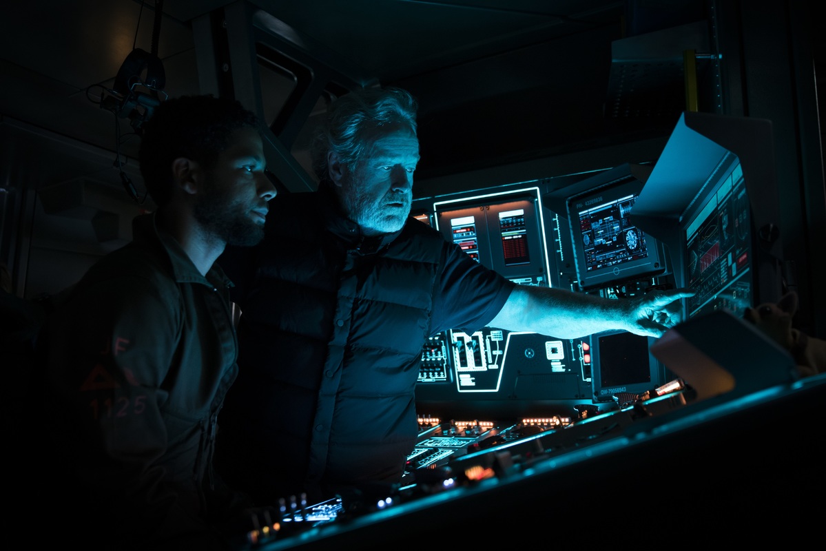 alien-covenant-katherine-waterston-ridley-scott-carmenpojogo-amy-semeitz-df_09173_r