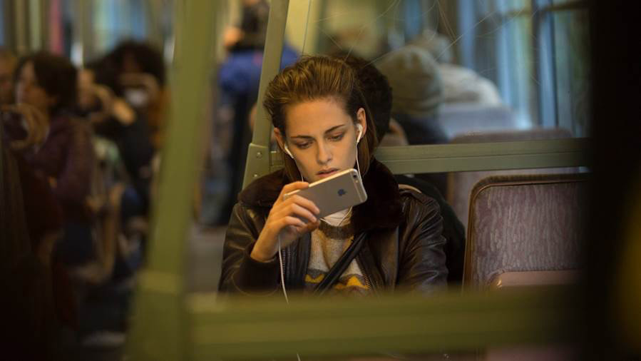 personal-shopper-13-kristen-stewart