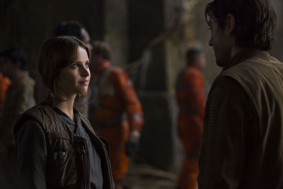 rogue-one-a-star-wars-story-felicity-jones-gareth-edwards-42283-20170101-192350-18