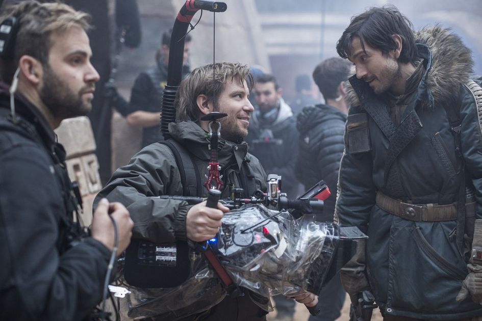 rogue-one-a-star-wars-story-felicity-jones-gareth-edwards-42283-20161213-191909-10
