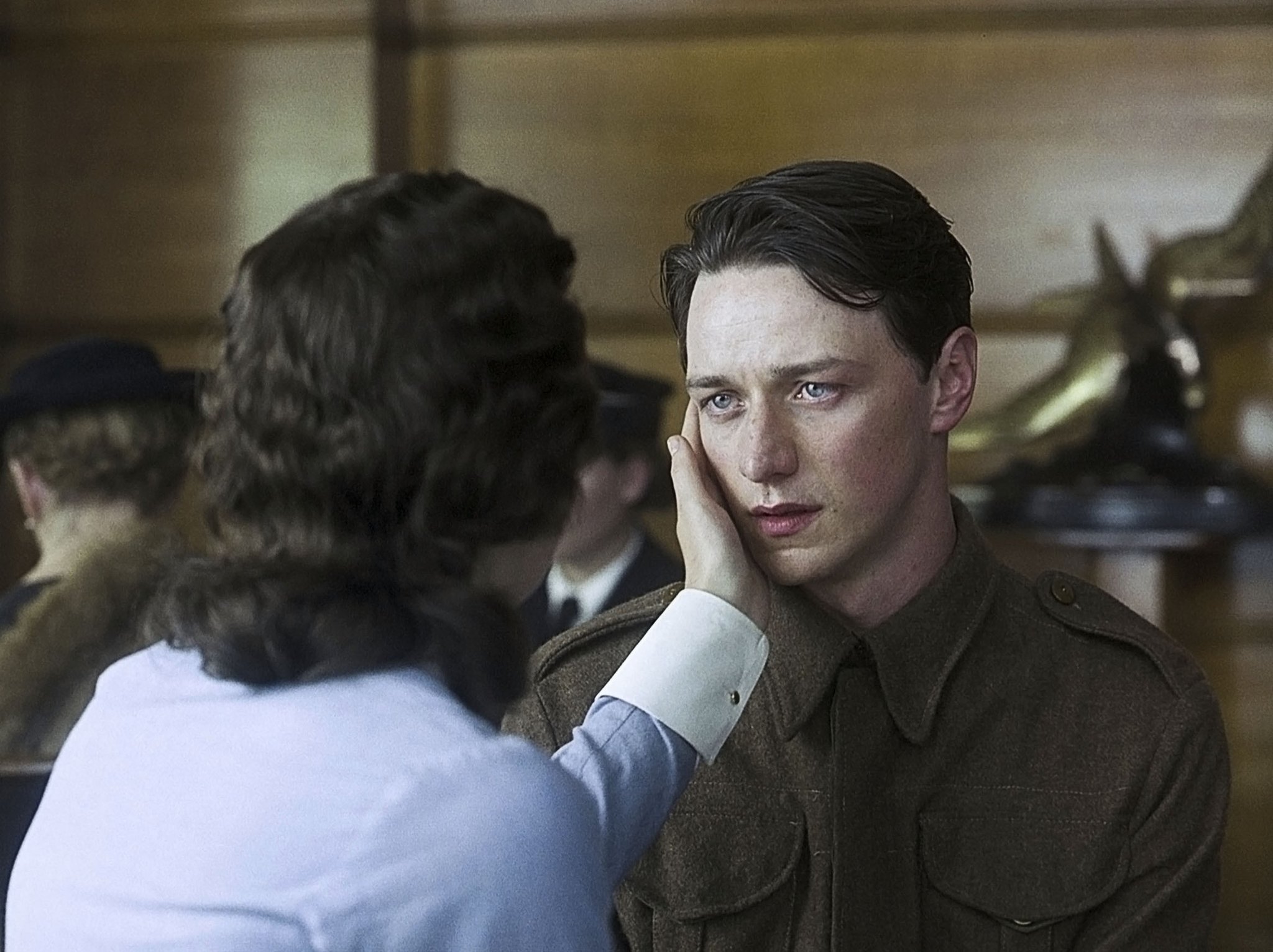 Keira Knightley and James McAvoy in Atonement (2007)