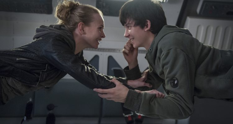 Asa Butterfield and Britt Robertson, The Space Between Us