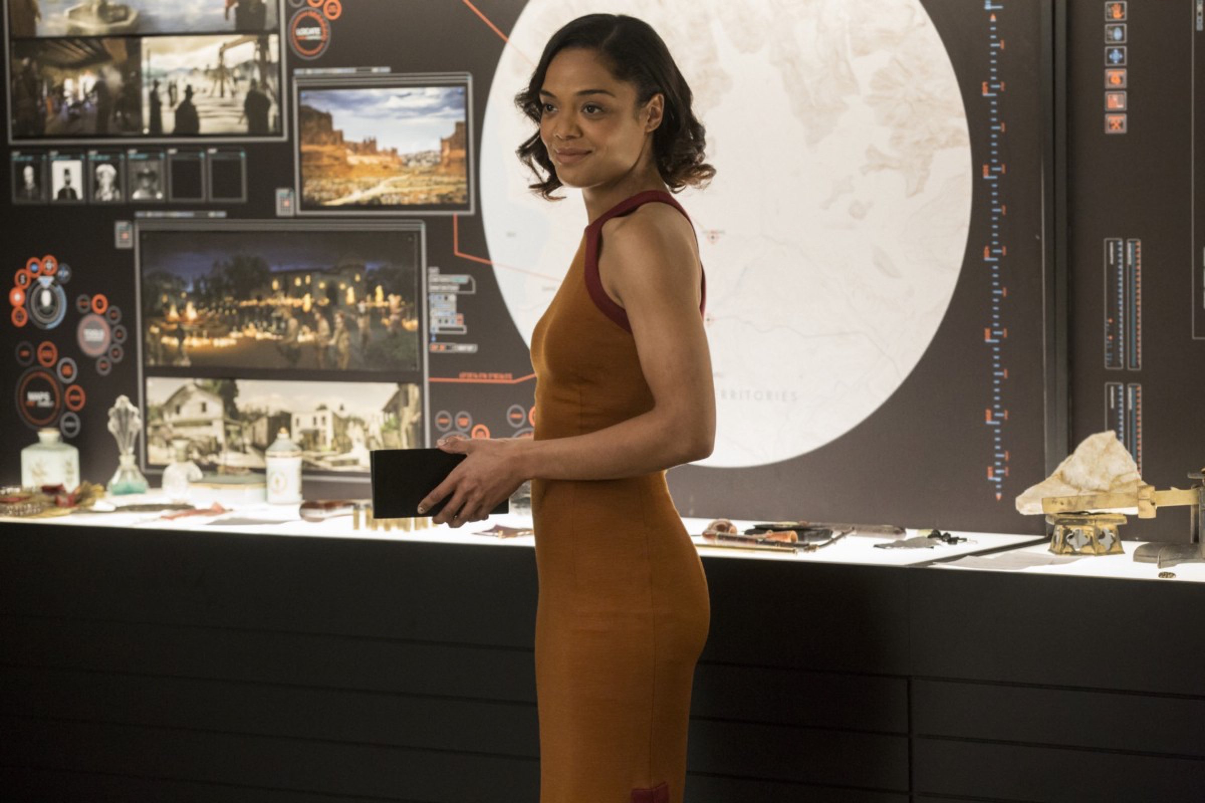 westworld-episode-8-charlotte-hale Tessa Thompson