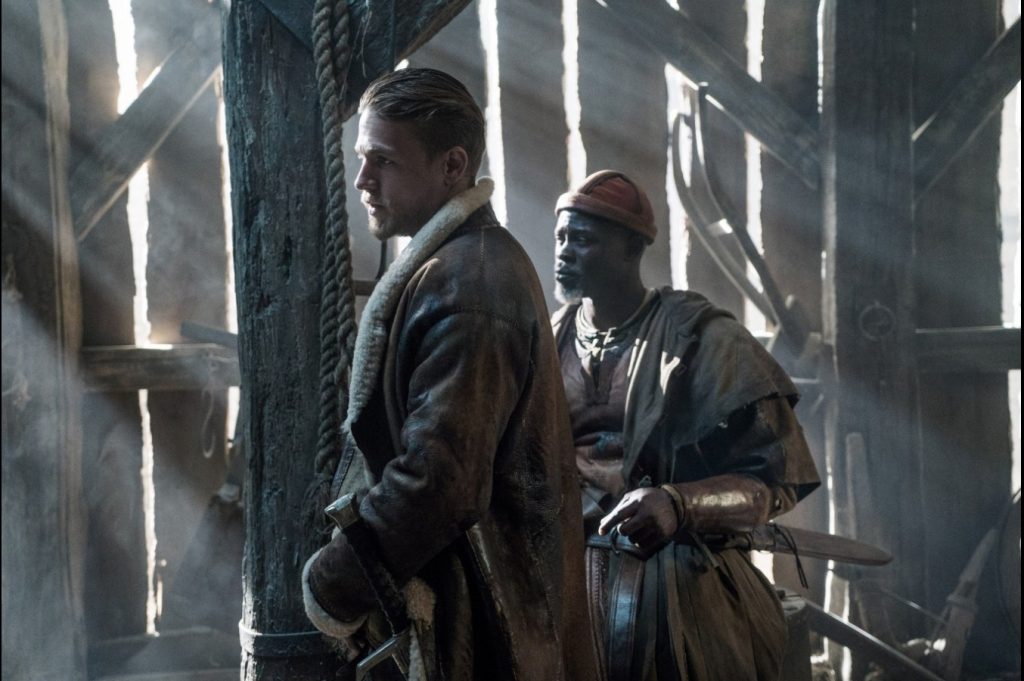 king-arthur-legend-of-the-sword-charlie-hunnam-548x900