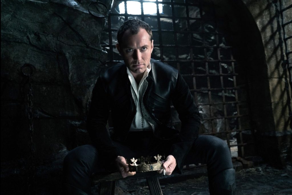 king-arthur-legend-of-the-sword-jude-law