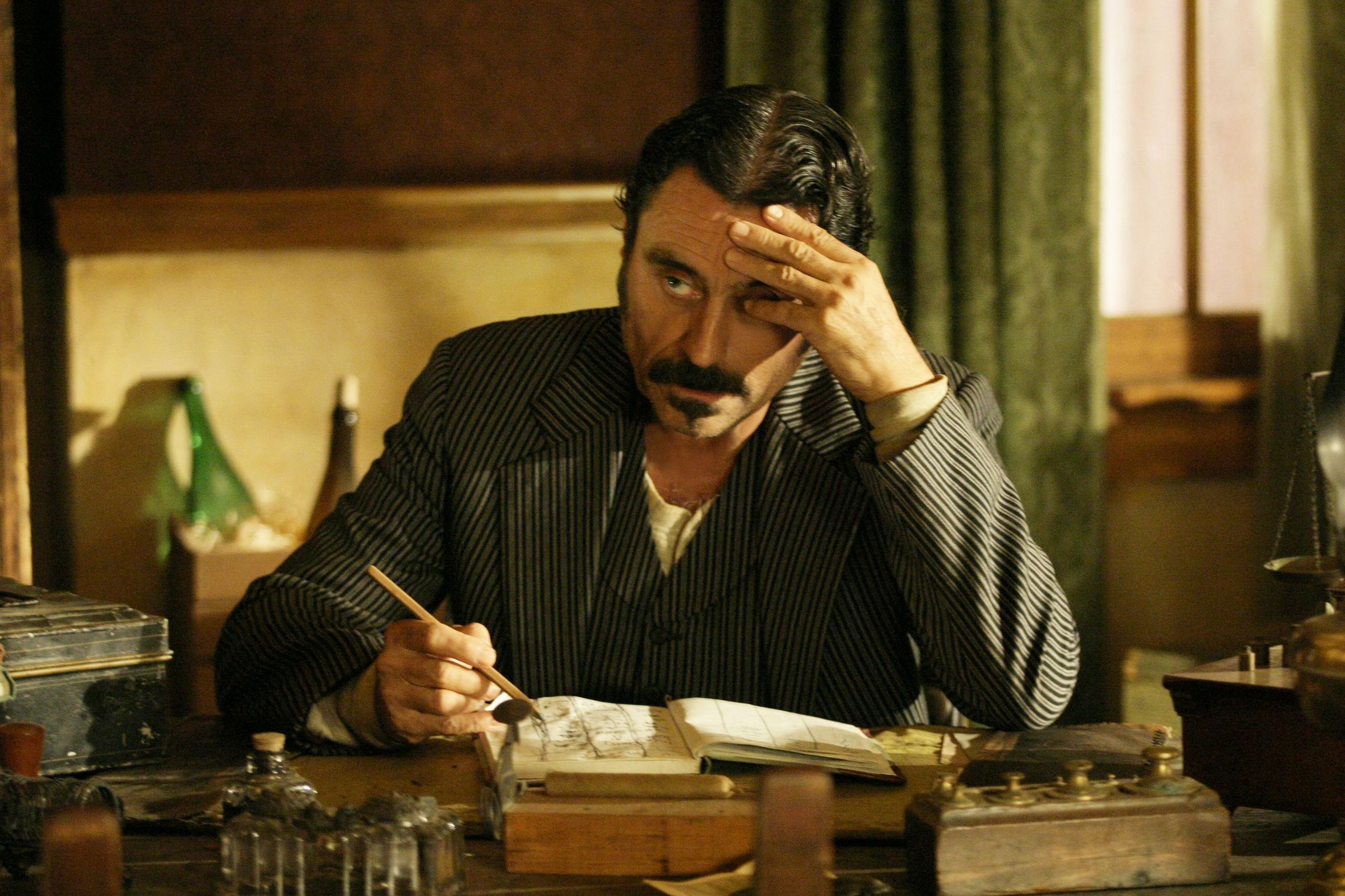 HBO Confirms a 'Deadwood' Movie is Coming to the Small Screen - mxdwn Movies