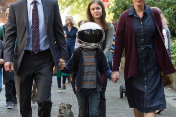 From L to R: Owen Wilson as "Nate," Jacob Tremblay as "Auggie," Izabela Vidovic as "Via" and Julia Roberts as "Isabel" in WONDER. Photo by Dale Robinette.