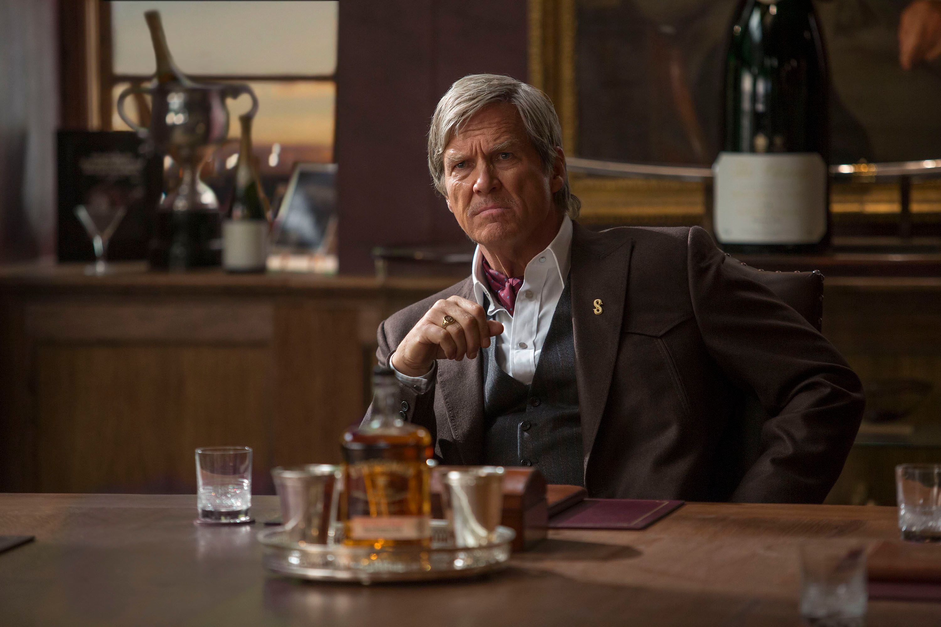 Champ (Jeff Bridges) is the leader of the American spy organization Statesman Kingsman The Golden Circle