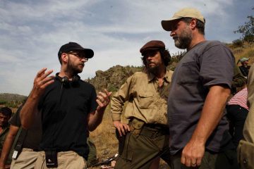 Benicio Del Toro and Steven Soderbergh in Che- Part Two (2008)