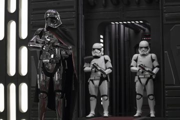 Star Wars: The Last Jedi..Captain Phasma (Gwendoline Christie) and Stormtroopers..Photo: David James..©2017 Lucasfilm Ltd. All Rights Reserved.