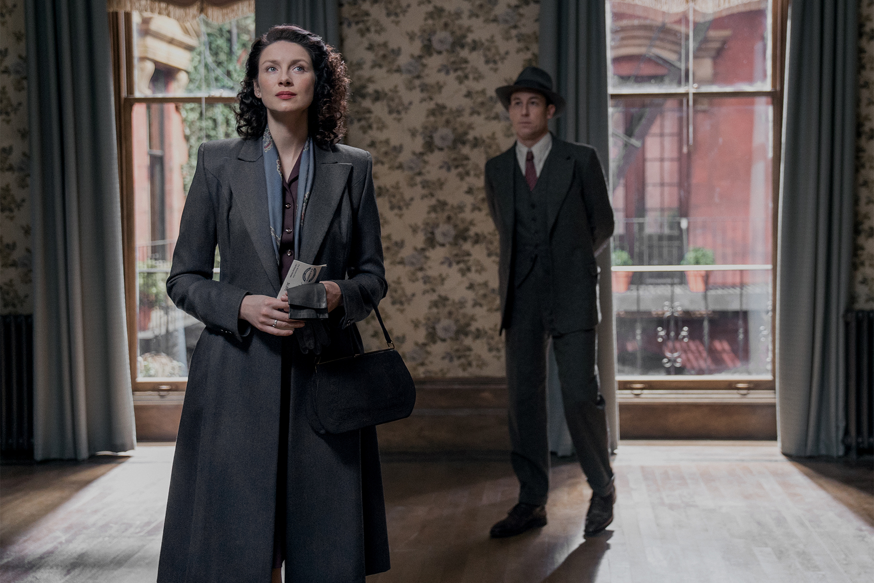 Caitriona Balfe and Tobias Menzies, Outlander Season 3
